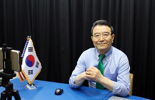 양영태 원장은 정치평론가 겸 유투버로 구독자 약 24만명에 달하는 양영태 TV를 운영하고 있다